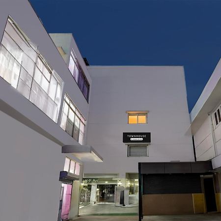 Super Townhouse Arcot Road Near Kauvery Hospital Chennai Exterior foto