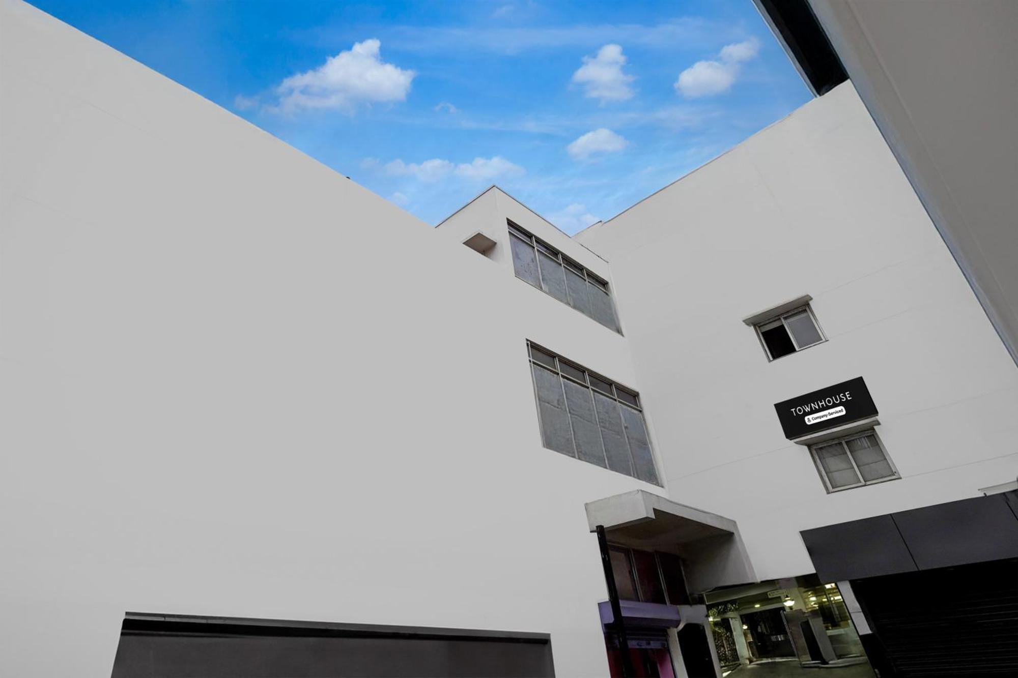 Super Townhouse Arcot Road Near Kauvery Hospital Chennai Exterior foto