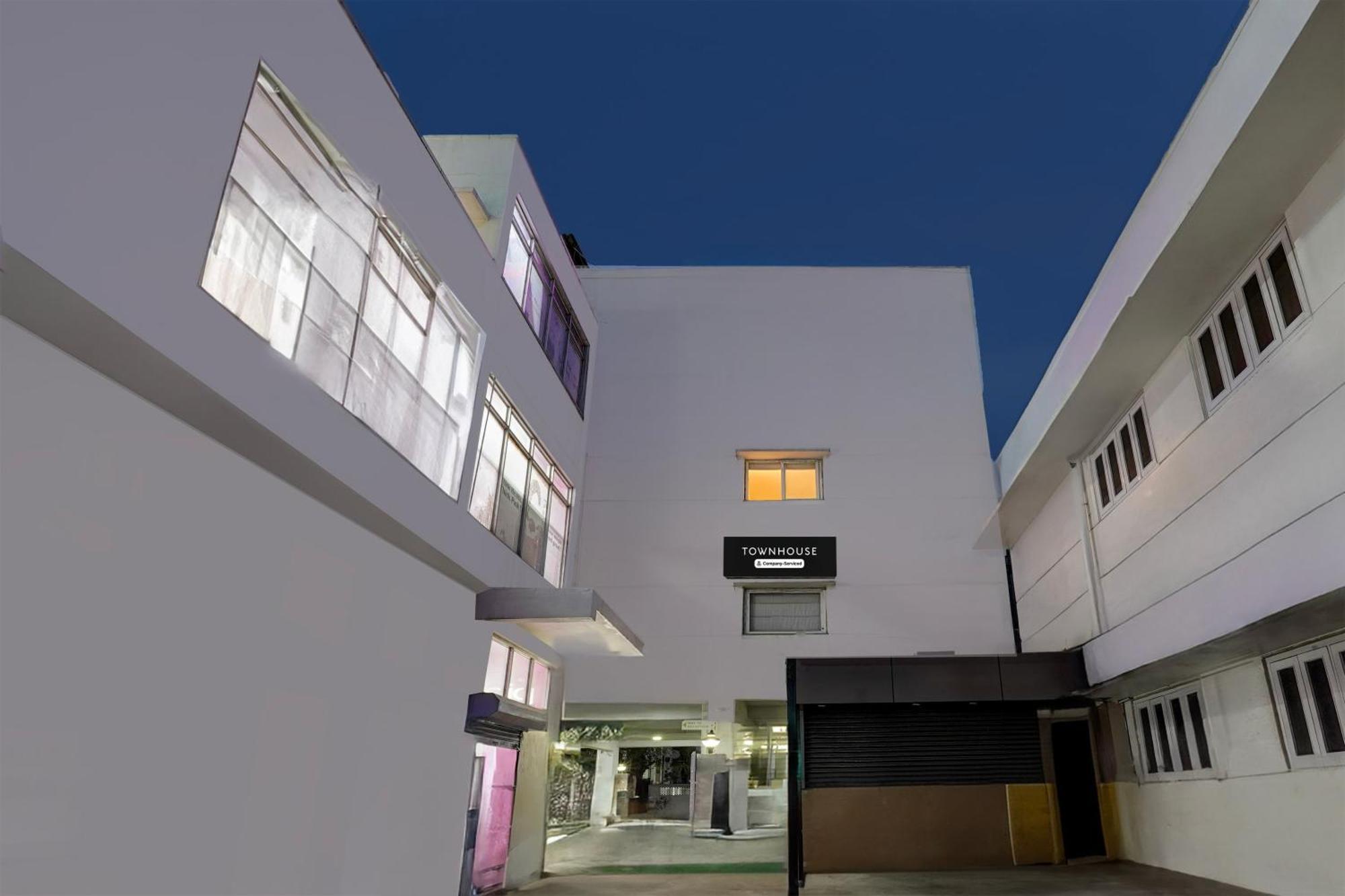 Super Townhouse Arcot Road Near Kauvery Hospital Chennai Exterior foto