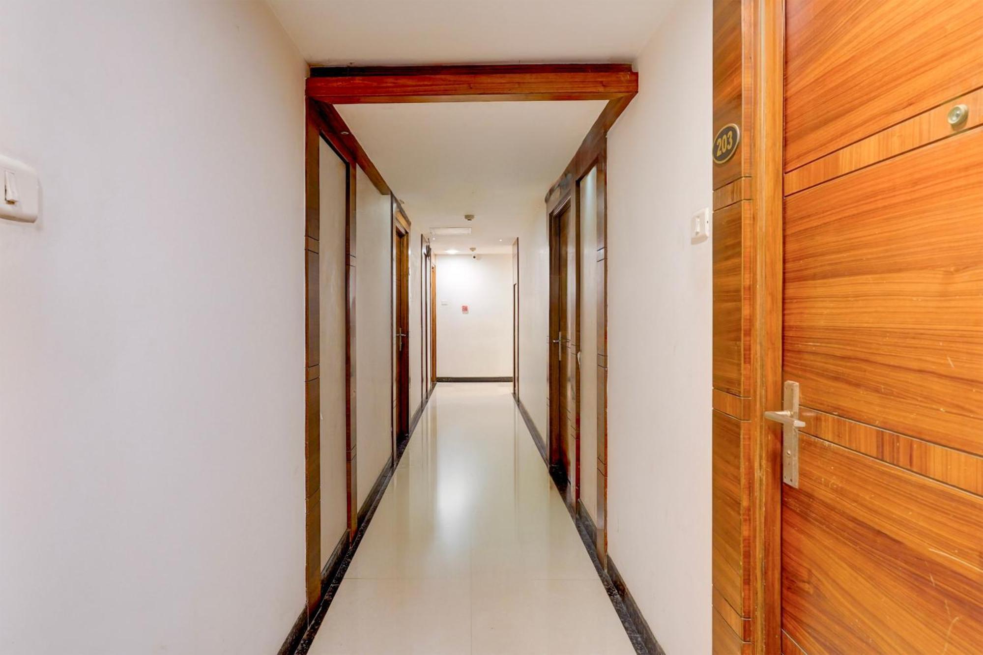 Super Townhouse Arcot Road Near Kauvery Hospital Chennai Exterior foto