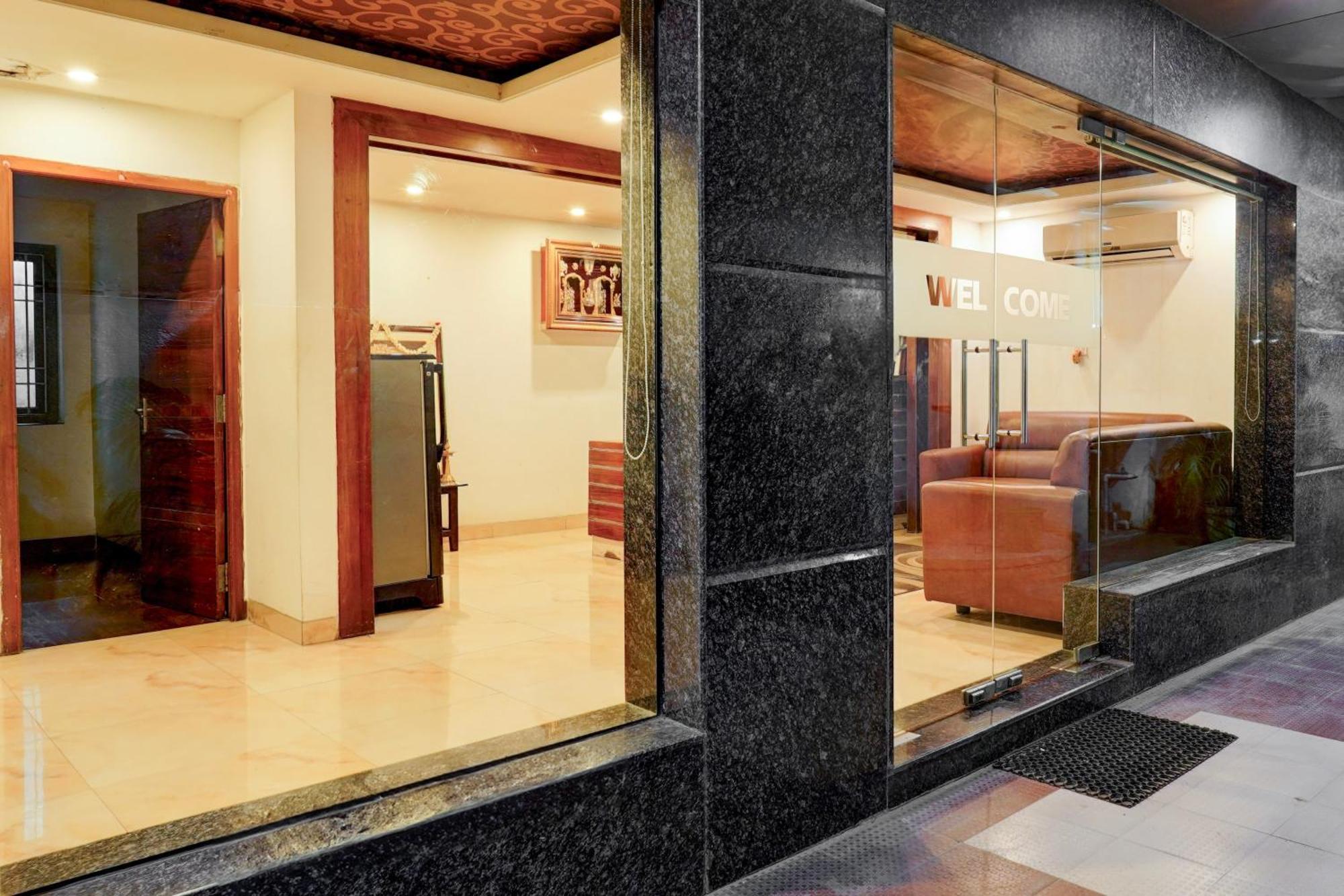 Super Townhouse Arcot Road Near Kauvery Hospital Chennai Exterior foto